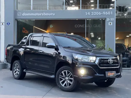 TOYOTA Hilux Caminhonete