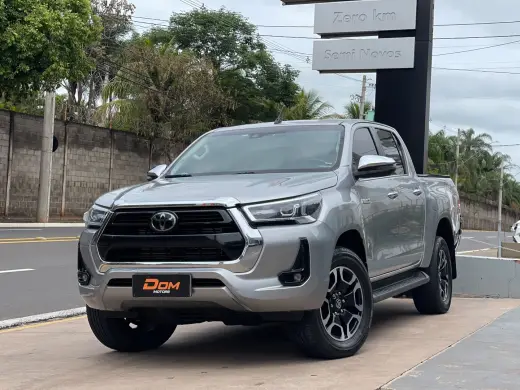 TOYOTA Hilux Caminhonete
