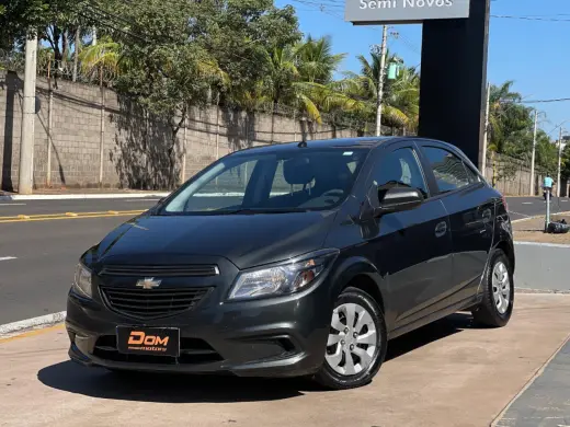 CHEVROLET Onix Hatch