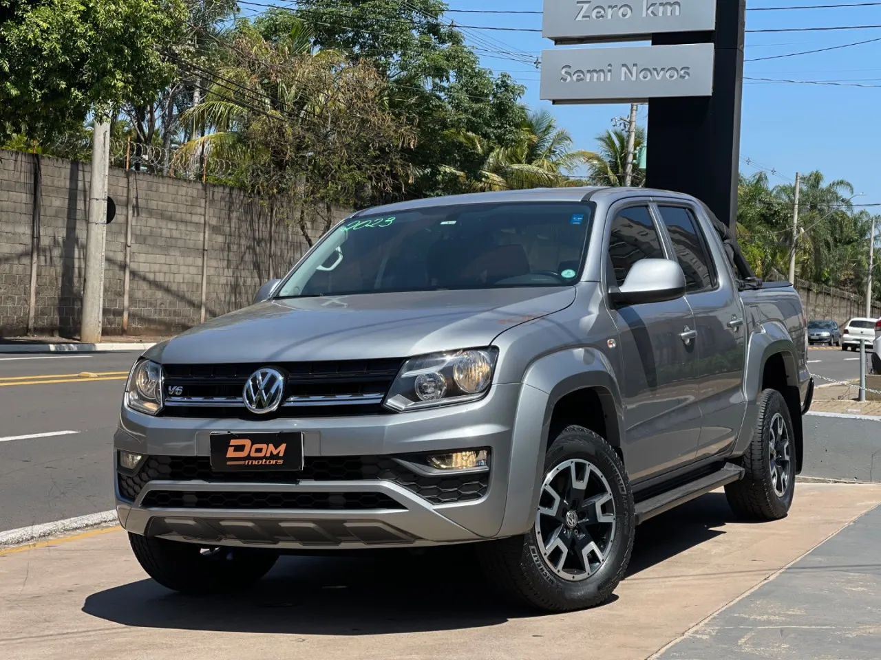 VOLKSWAGEN Amarok