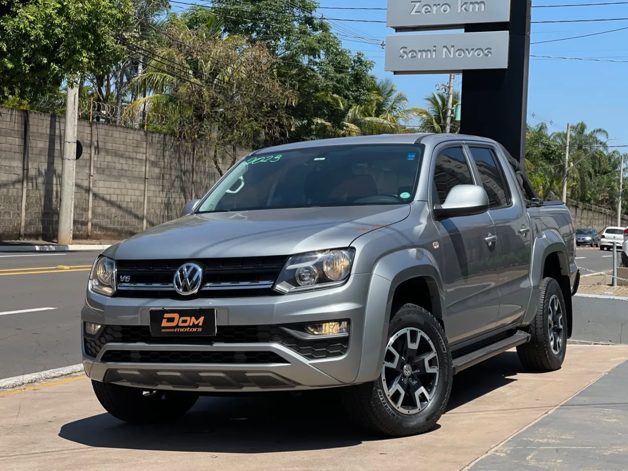 VOLKSWAGEN Amarok