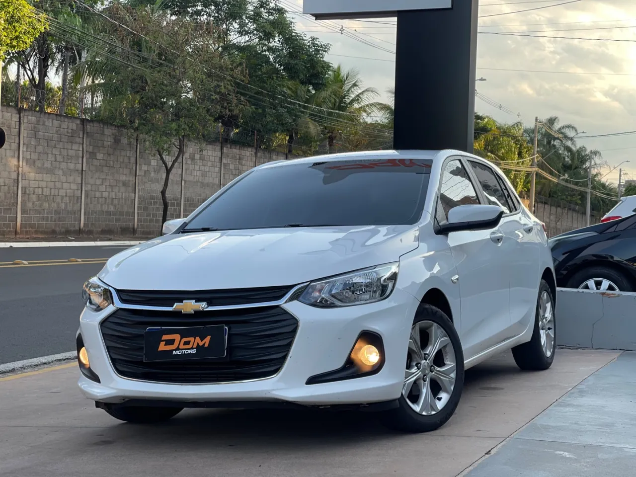 CHEVROLET Onix Hatch